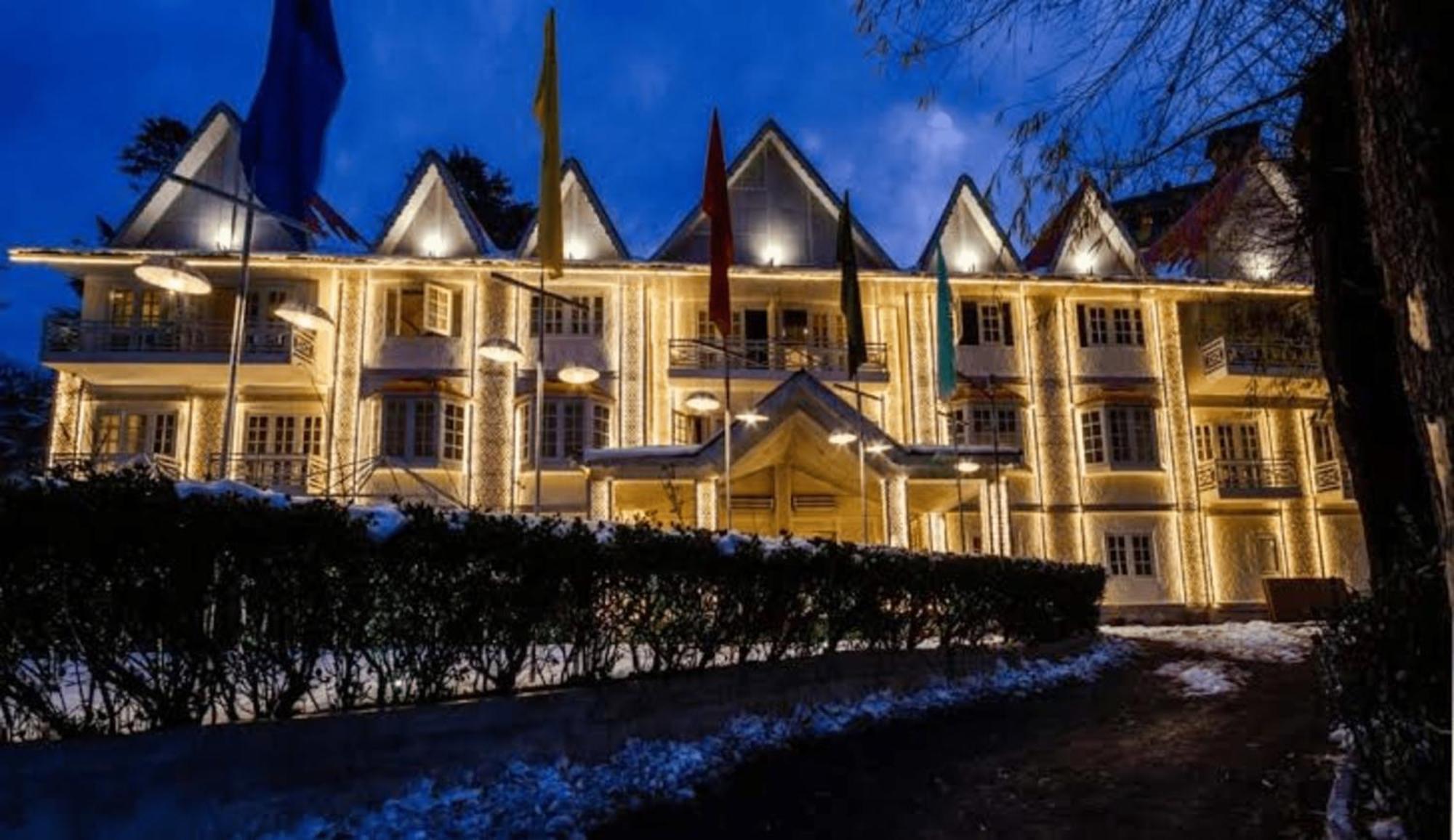 Hotel Snow Princess Manāli Exteriör bild