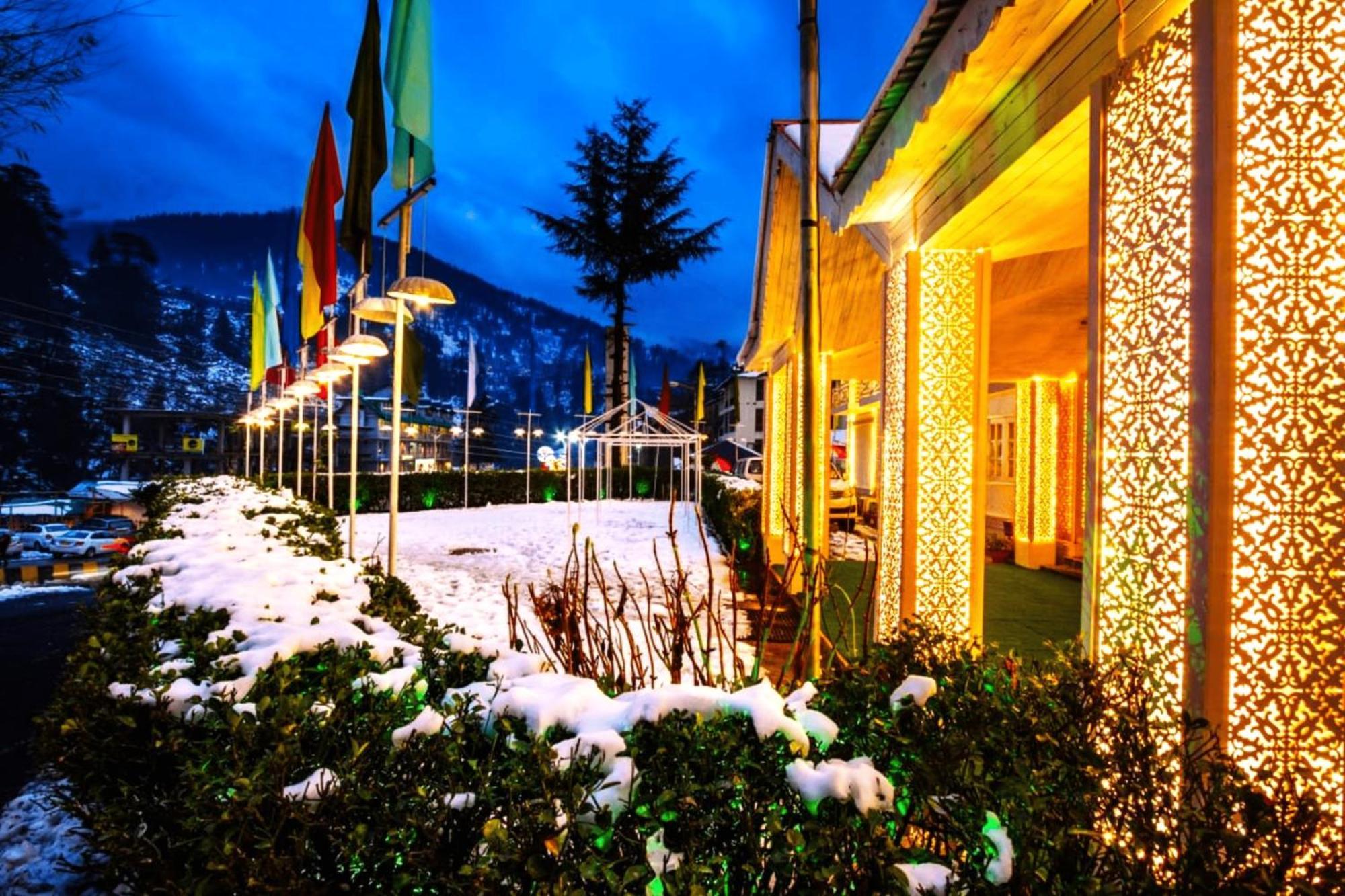 Hotel Snow Princess Manāli Exteriör bild